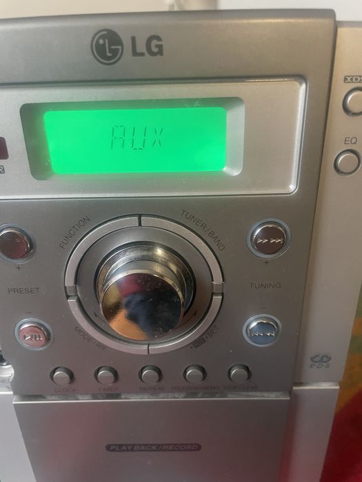 Mikro wieża LG LH-M150