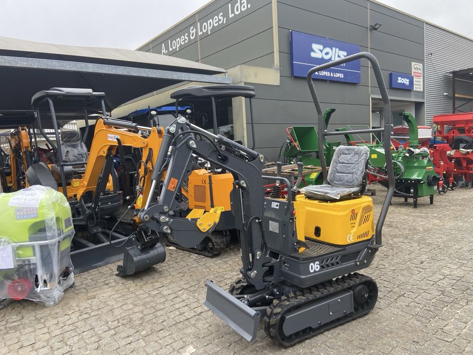 abre valas escavadora 600 kg com giro zero