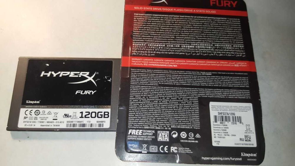 Жорсткий діск  SSD Kingston Fury 120 гб
