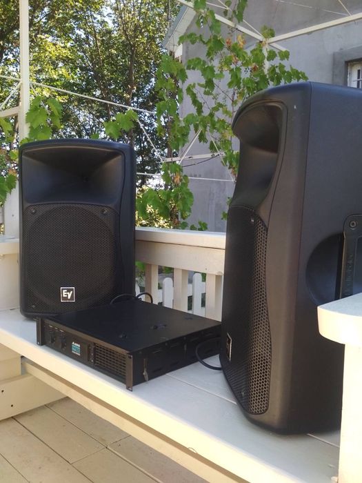 ПРОДАМ КОЛОНКИ EIectro Voice ZX4+Усилитель Alesis Matica 900