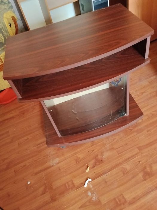 Продам мебель в нормальном состоянии