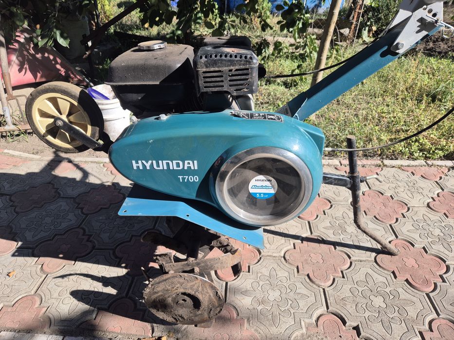 Продам культиватор Hyundai T 700