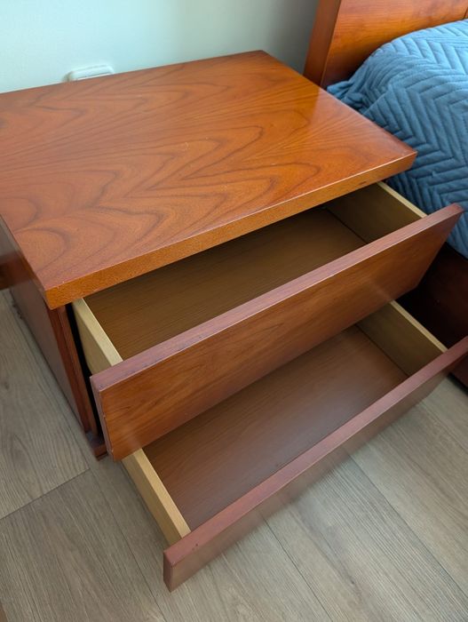 Conjunto mesinhas de cabeceira