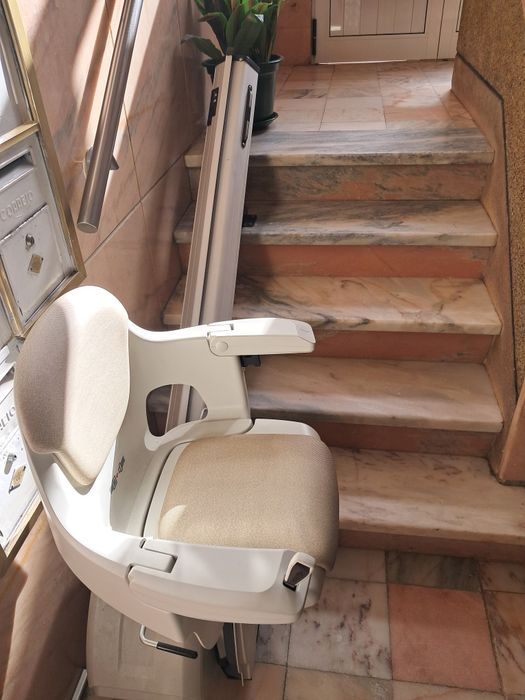 Cadeira elevatória levita para interior