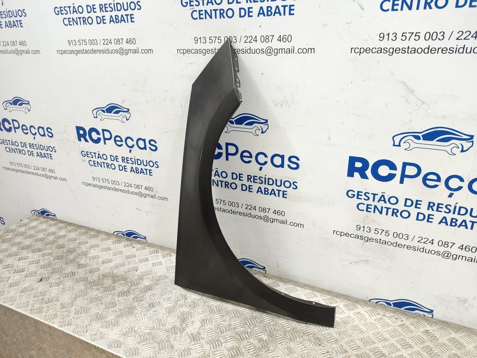 Guardalamas Frente Frontal Direito Original Audi A1 8X 2010 a 2018