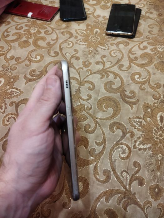 Samsung galaxy A520 sm-a520F/sa