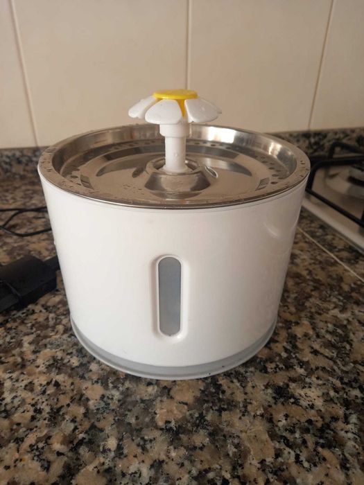 dispensador automatico de agua para gato  novo