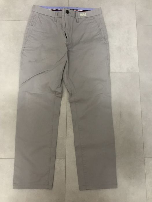Spodnie nowe dla mezczyzny marki Tommy Hillfiger rozmiar M