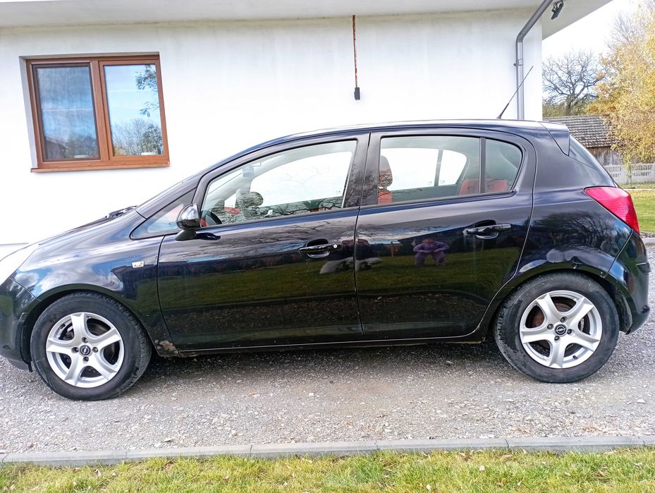 Opel Corsa 2009r 1.4 benzyna