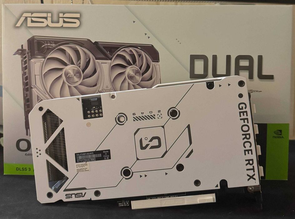Відеокарта ASUS GeForce RTX 4060 Ti Dual White OC Edition 8GB GDDR6