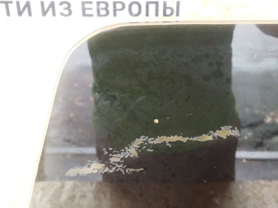 Nissan Patrol Y60 87-97 стекло в кузов заднее левое