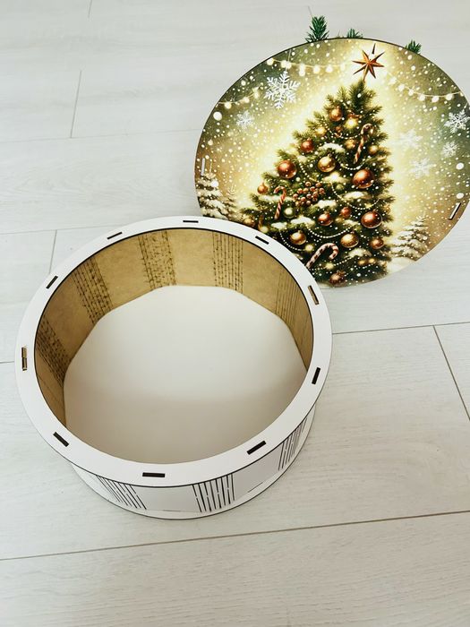 Коробки новорічні подарункові бокси