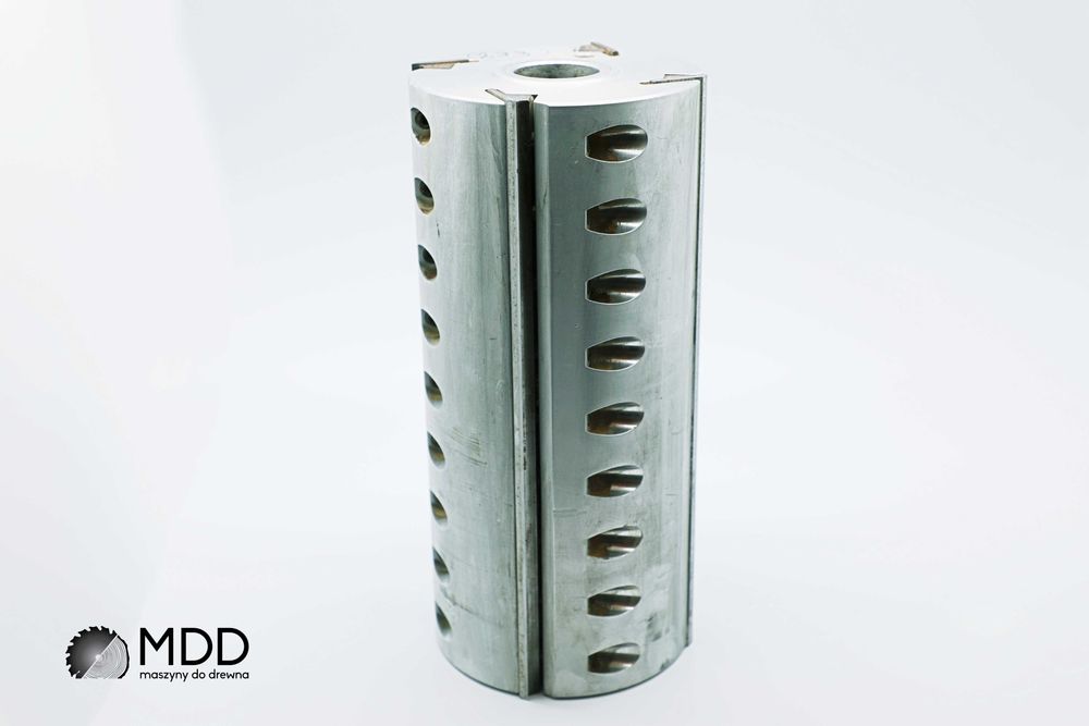 A233. Głowica aluminiowa 135x300x40 Z4