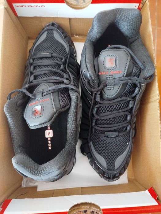 Vendo Nike  shox tl  novas  n:42
