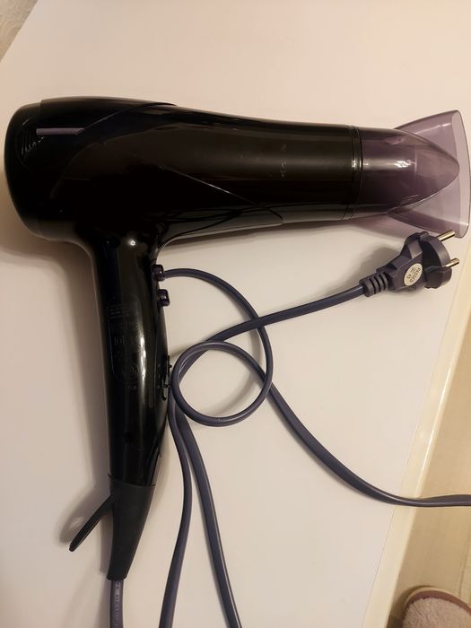 Продаю Фен philips