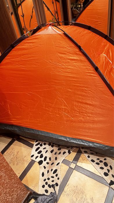 Палатка двомісна