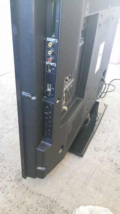 TV LCD SHARP 32 cale