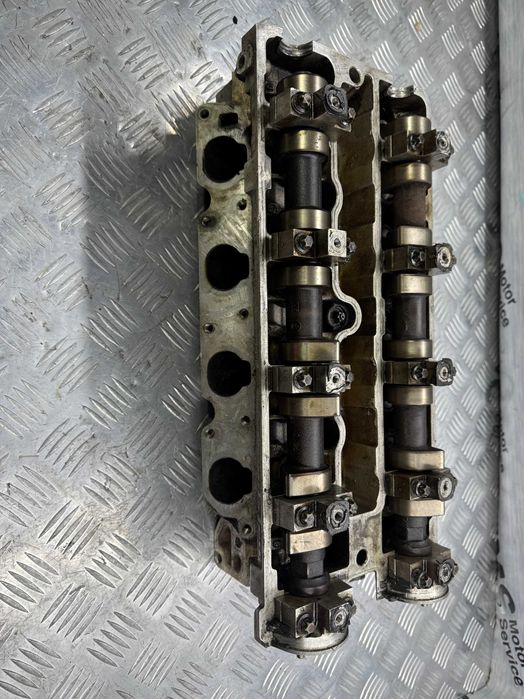 Головка блока цилиндров  ГБЦ Opel 2.0 16V X20XEV 90400173