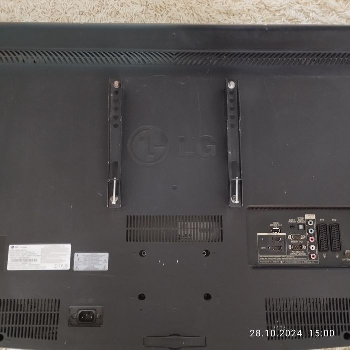 Телевизор LG 37 діагональ