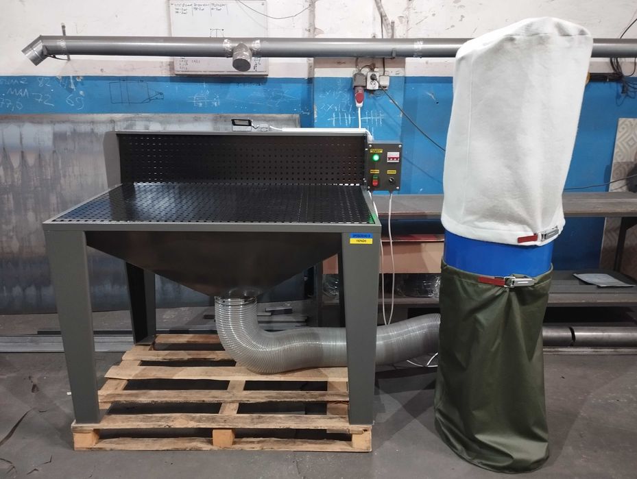 Шліфувальний стіл.