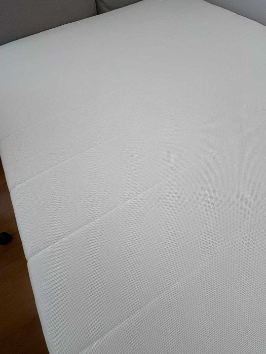 Colchão IKEA VESTERÖY 140x190 (Molas Ensacadas, Firme) – Como Novo! Por favor, envie todas as suas questões através do WhatsApp.