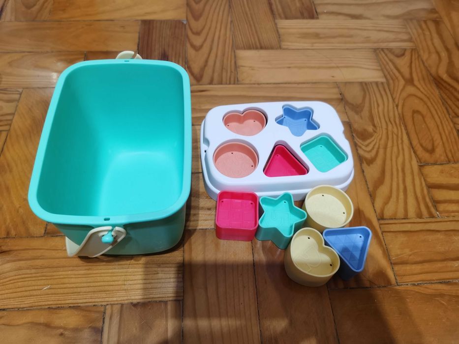Balde brinquedo formas criança - BOM ESTADO