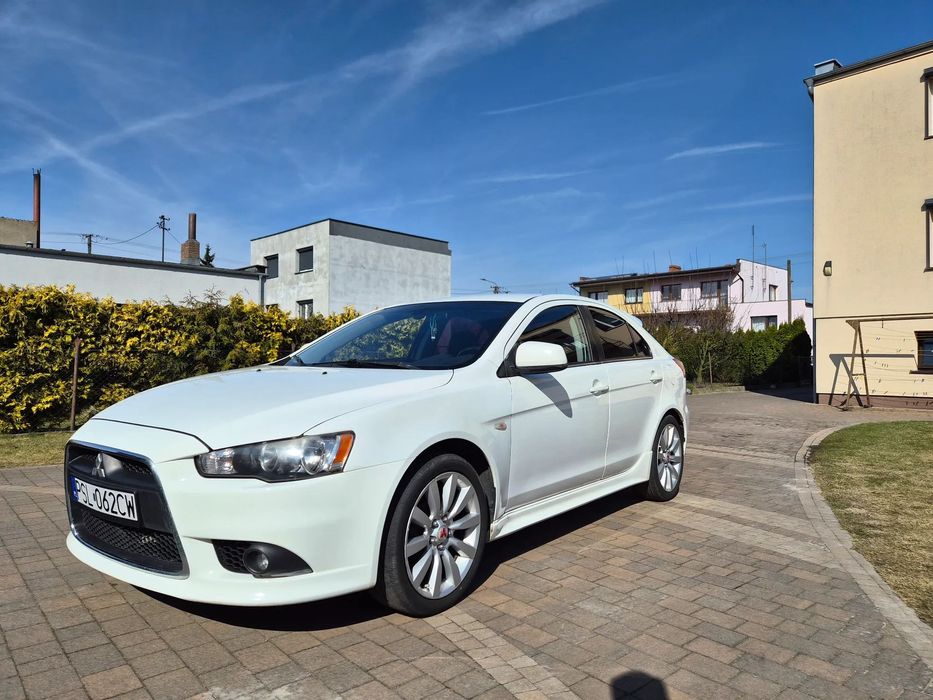 Mitsubishi Lancer Mitschubischi lancer 1.8 Rockford/ Navi
