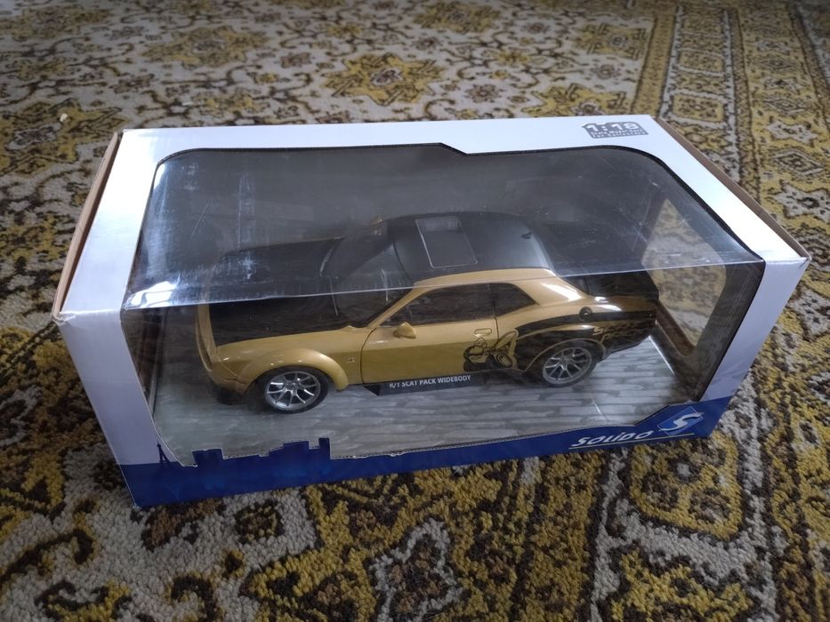 Dodge Challenger R/T - Solido 1/18
