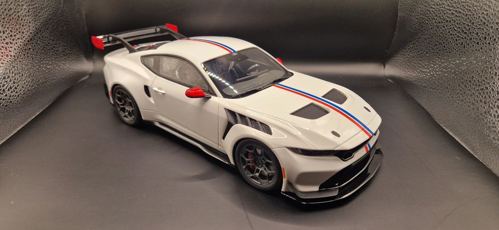 Ford mustang gtd spiryt 1:18