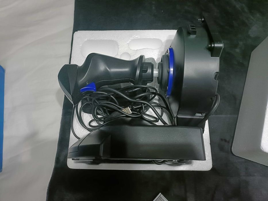 Thrustmaster T.flight 4