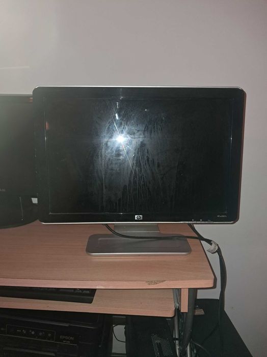 Monitor to shut down computer64740145009026122