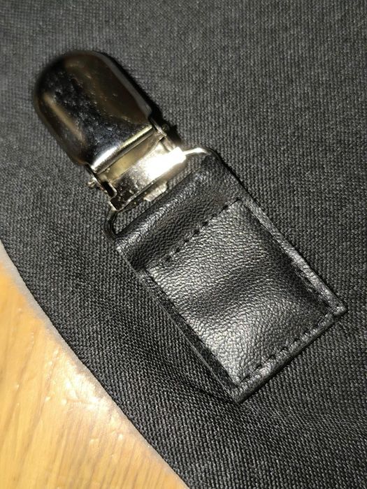 Prezent Czarna trójkątna chusta z polaru szalik na zimę łapka kota