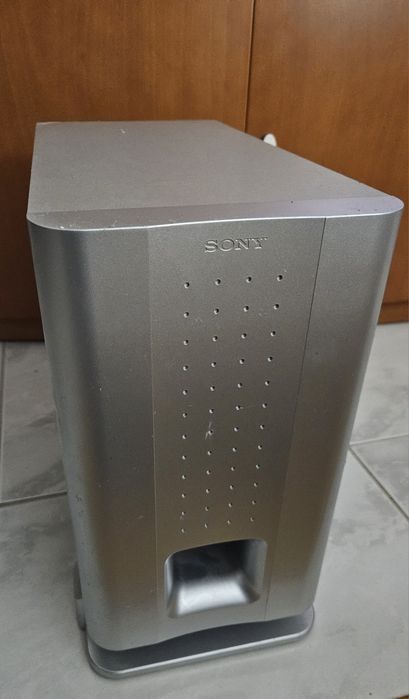 Vendo uma aparelhagem  de cinema em casa completa.