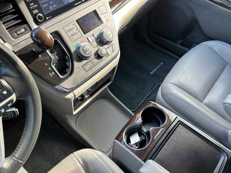 2018 Toyota Sienna