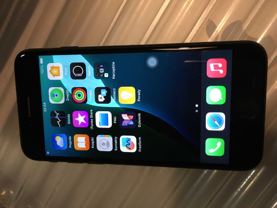 Apple Iphone SE 2020 3/64 GB black brak blokad black ios 18.7.2