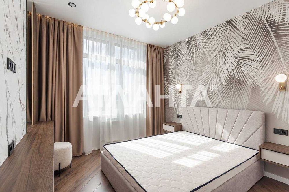 3-кім з видом у двір та на іподром у ЖК "67 Перлина" (тераса)