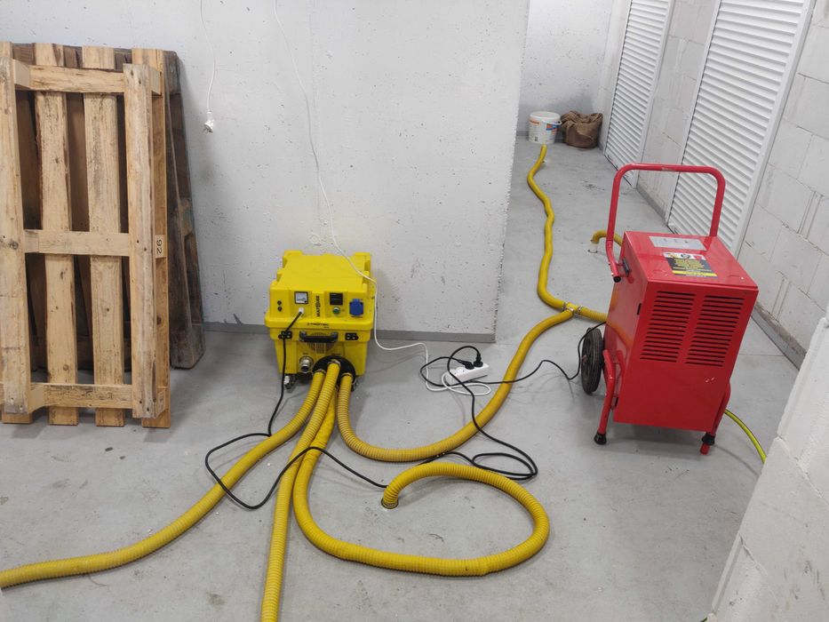 Osuszacze - Hydraulik od zalanego mieszkania