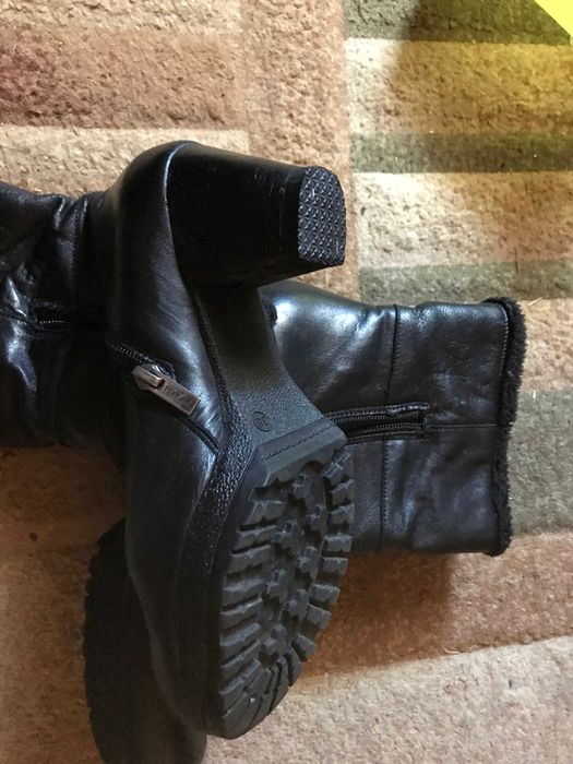 Kozaczki ocieplane krótkie czarne