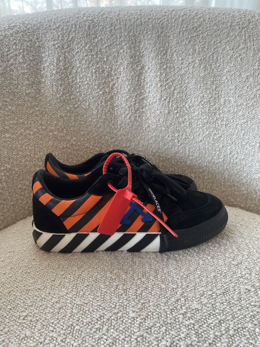 Off-white Low Vulc Black Orange
