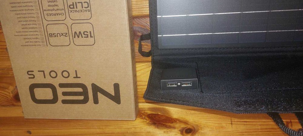 Портативний зарядний пристрій Neo Tools сонячна панель 15Вт, 2xUSB