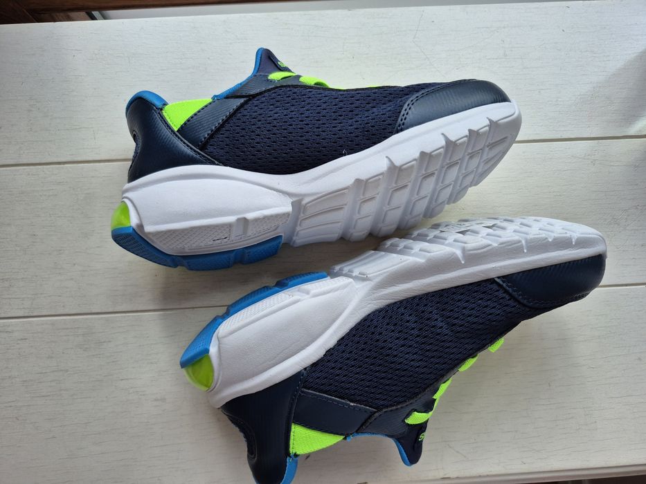 Buty Adidasy Wsuwane Skechers 32