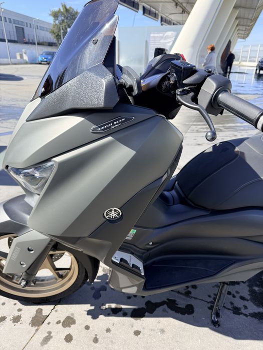 Vendo Xmax 300 Techmax 2021 c /16000km