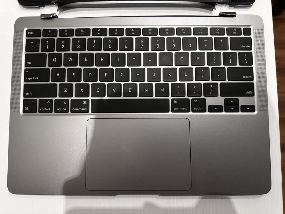 MacBook Air 13 m1 2020 на запчастини