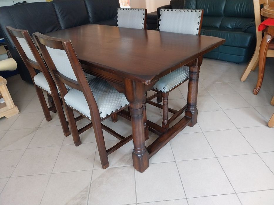 Стіл дуб 4 крісла