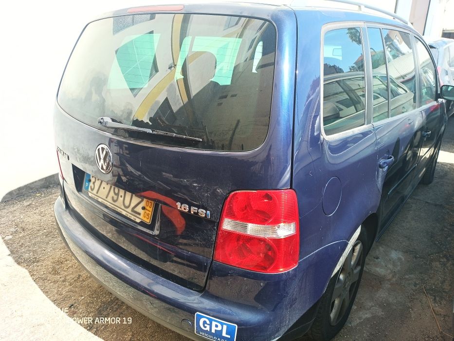 VW Touran 1.6FSI GPL — photo 4