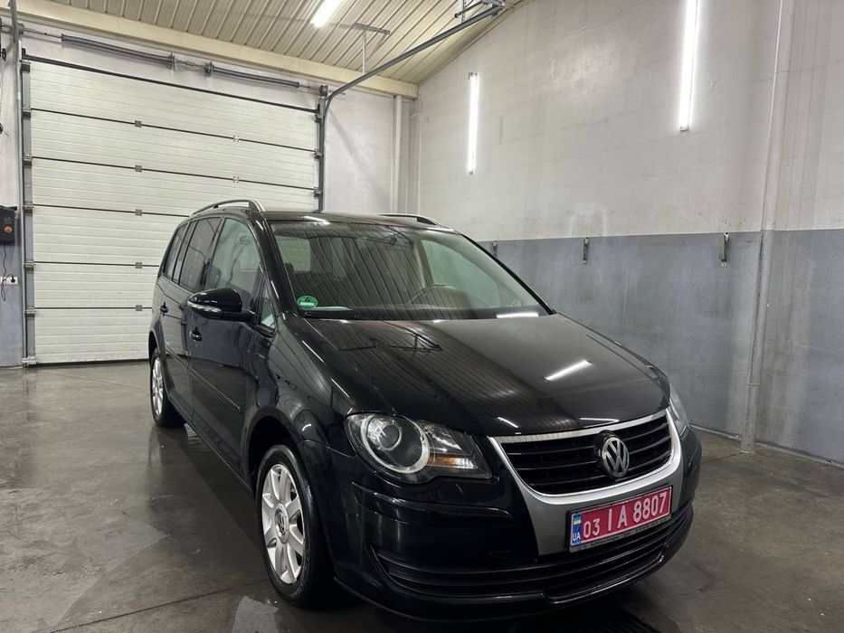 Семи Місний Туран 1,4 2009 рік