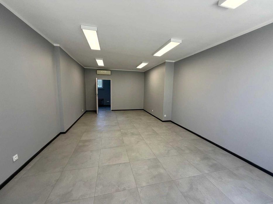 Lokal do wynajęcia - 71,75 m2 - Tychy, ul. Batorego 77
