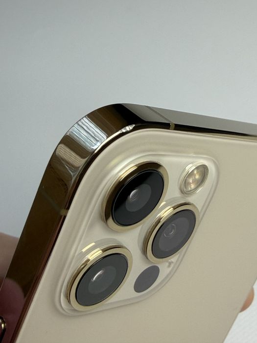 Продам iPhone 12 Pro в чудовому стані