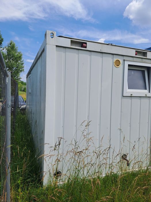 Kontener sanitarny 6x2,5 m | 2 WC | 2 prysznice | 5 umywalek | Bojler 300 l | Ocynk