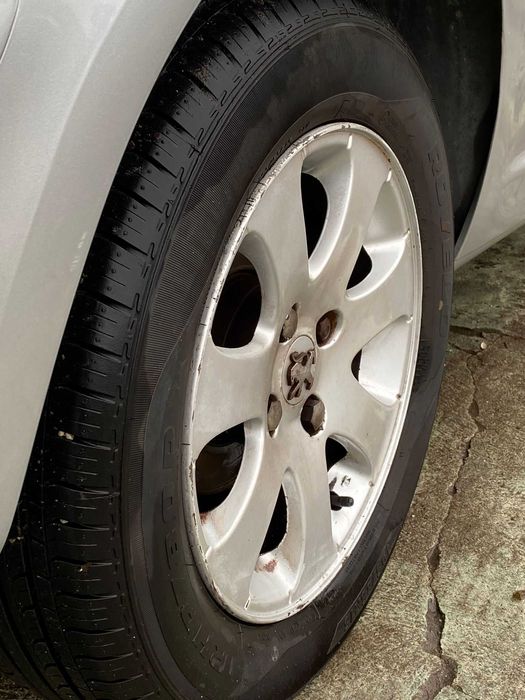 peogeot comercial 2003